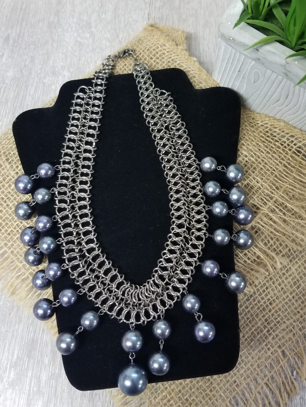 Chainmail Link Statement necklace W/ Grey Faux Pearls - Picture 3 of 8